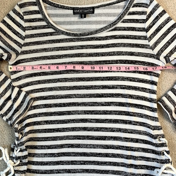 Almost Famous boho top blouse Stripe Ties Size Medium Black White - Picture 5 of 7